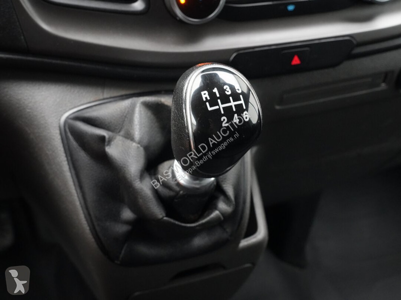 Véhicule utilitaire Ford