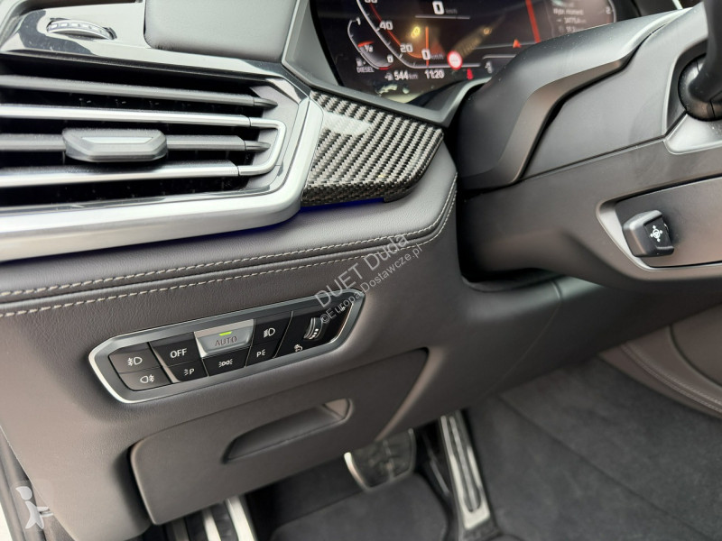 Samochód dostawczy BMW X6