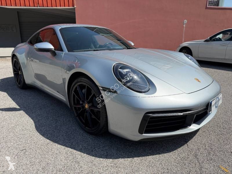 Véhicule utilitaire Porsche