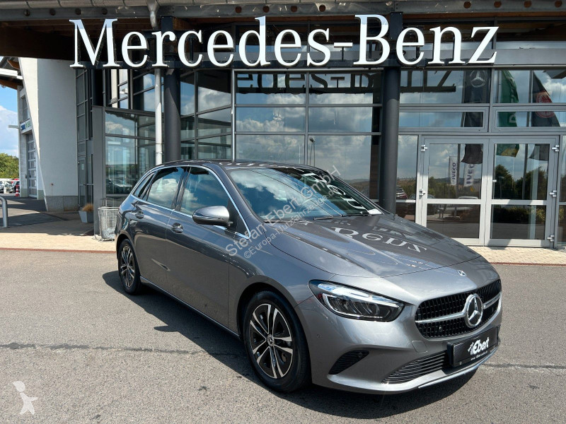 Véhicule utilitaire Mercedes B 180...