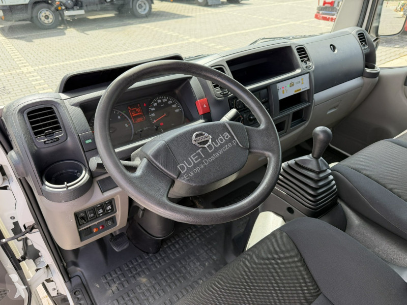 Furgoneta Nissan