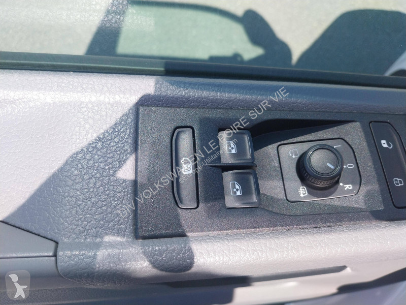 Bedrijfswagen Volkswagen TRANSPORTER 6.1 VAN...