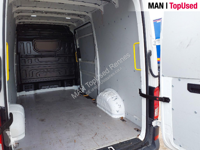 Furgoneta MAN TGE 3.140 4X2F SB
