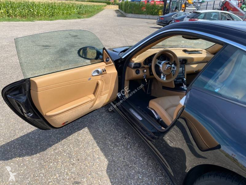 Véhicule utilitaire Porsche