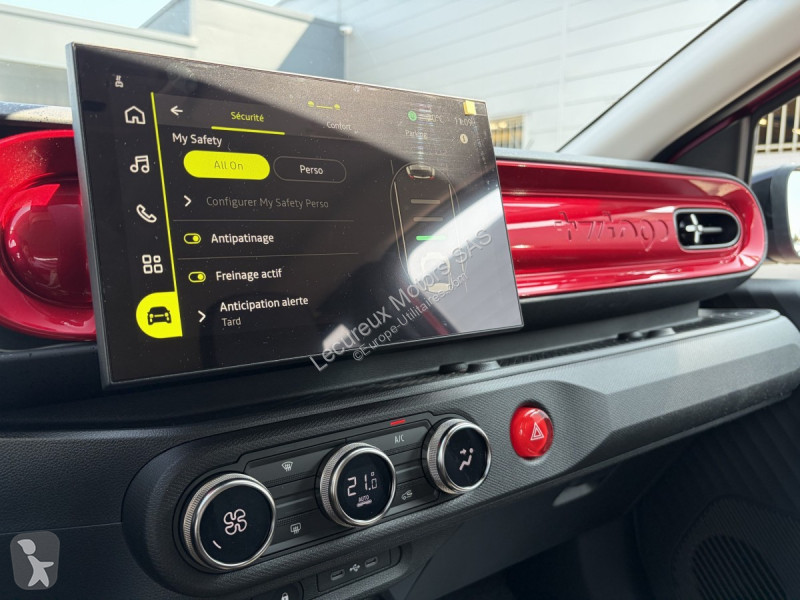 Veicolo commerciale Renault E-tech (4) techno...