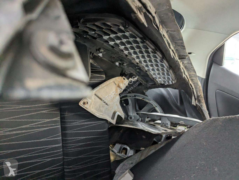 Samochód dostawczy Mazda