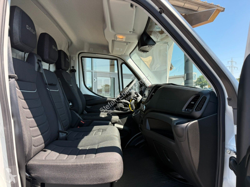 عربة نفعية Iveco 35S18HA8 V Kastenwagen *R...