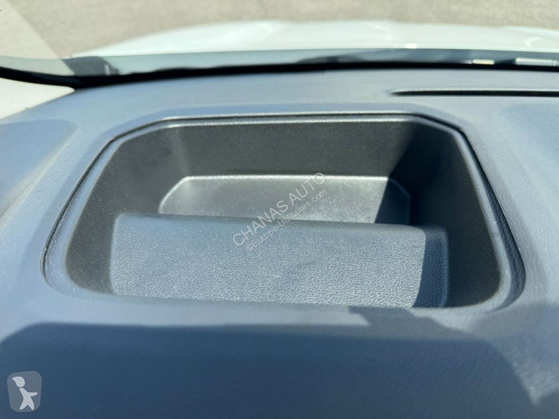 Véhicule utilitaire Renault 2.0 BLUE DCI 150...