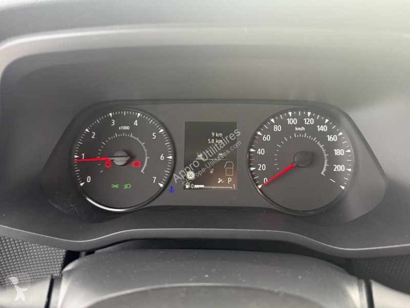 Véhicule utilitaire Renault TRAFIC 3T0 L1H1...