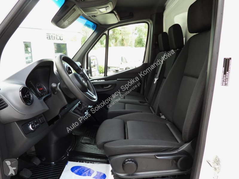Коммерческий автомобиль Mercedes 25OXER