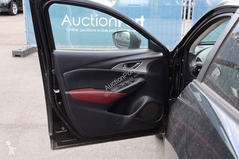 Samochód dostawczy Mazda  CX3