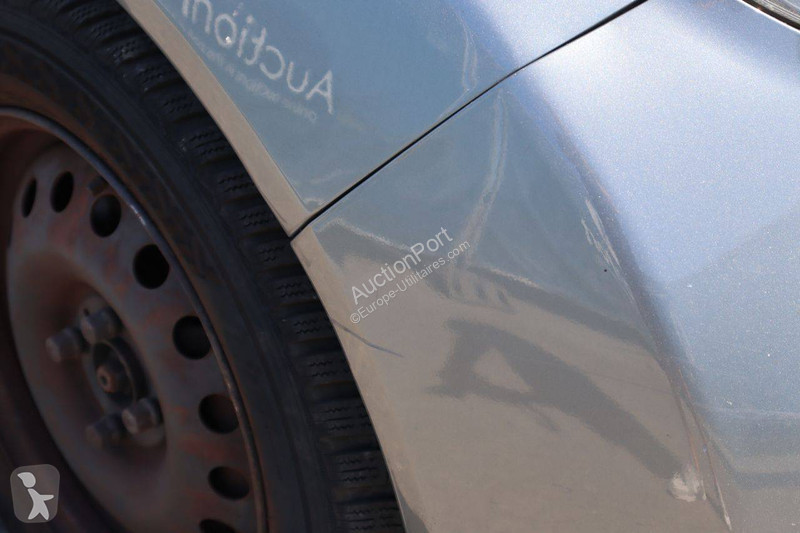 Furgoneta Nissan