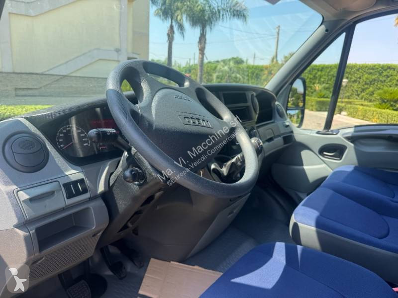 عربة نفعية Iveco
