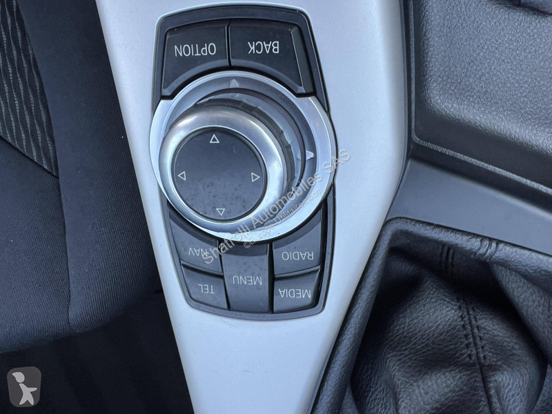 عربة نفعية BMW (F21) 116 D 2.0 116ch Lounge BV6...