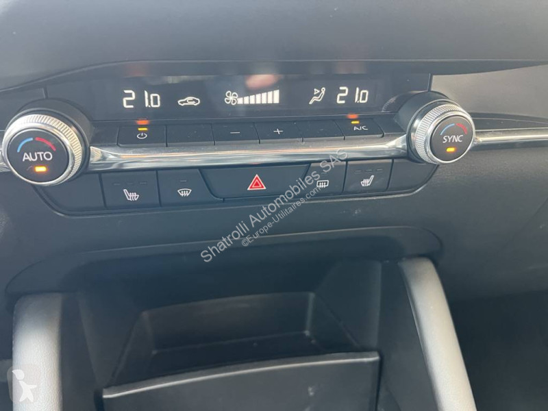 Samochód dostawczy Mazda (4) E-Skyactiv X...