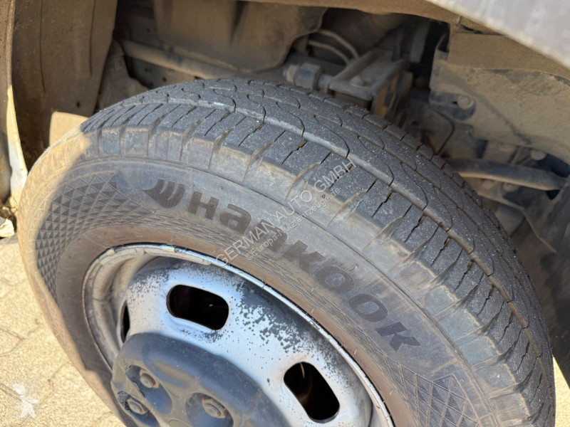 Furgoneta Iveco 35C16 3,0L Koffer LBW 750kg...