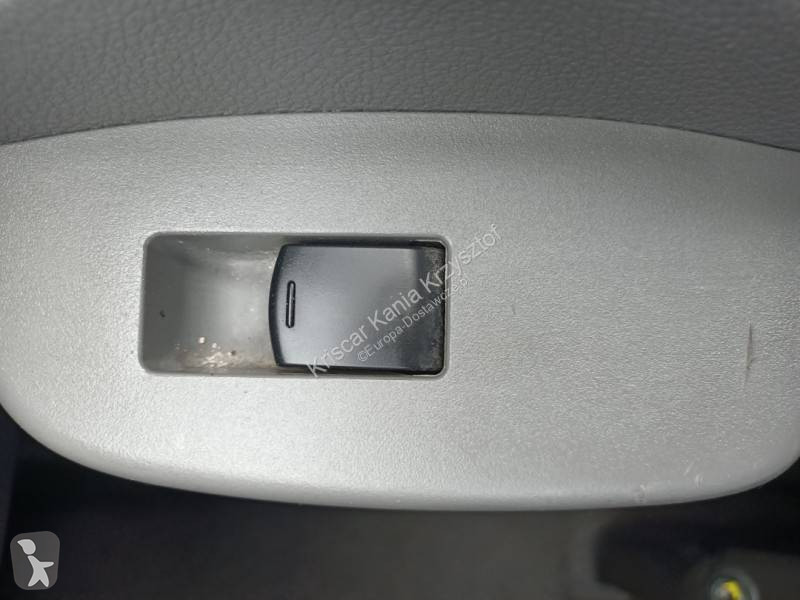 Véhicule utilitaire Nissan