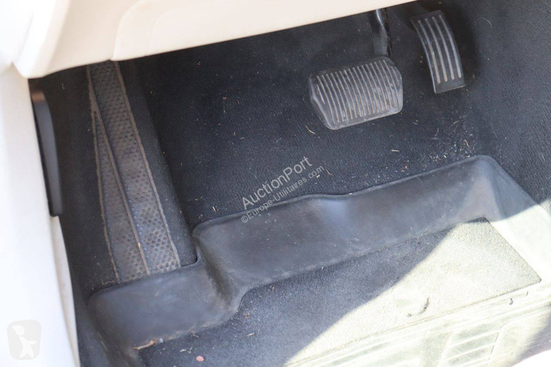 عربة نفعية Volvo