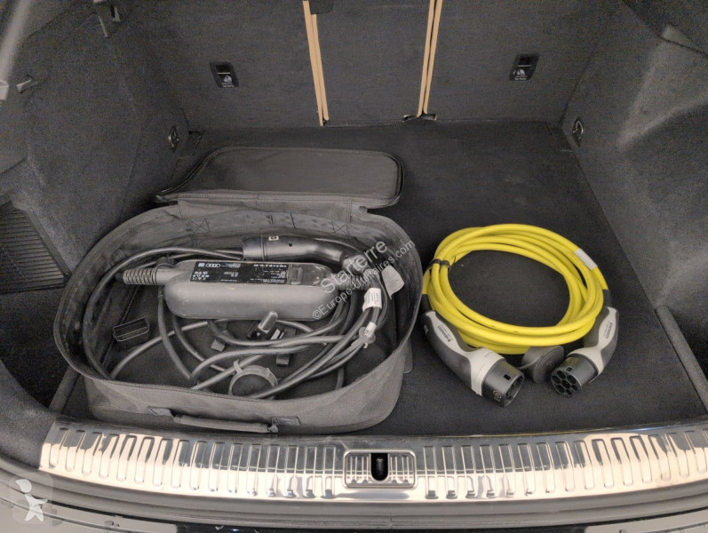 Véhicule utilitaire Audi Q3