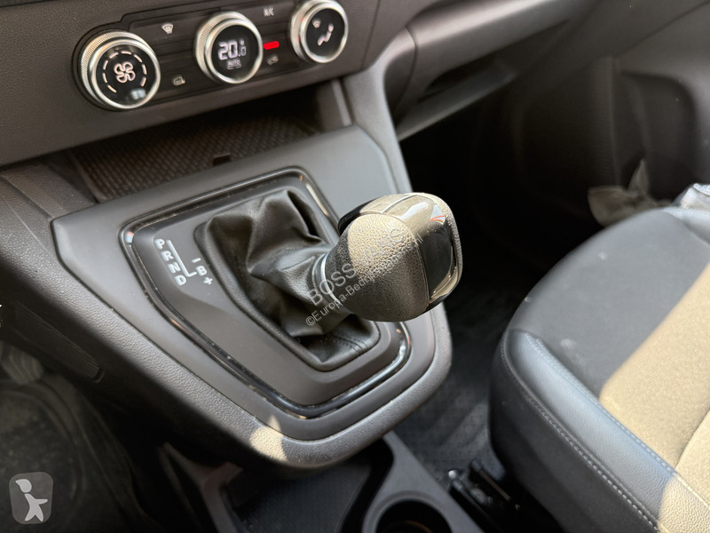 Samochód dostawczy Renault E-Tech 45kWh 122PK...