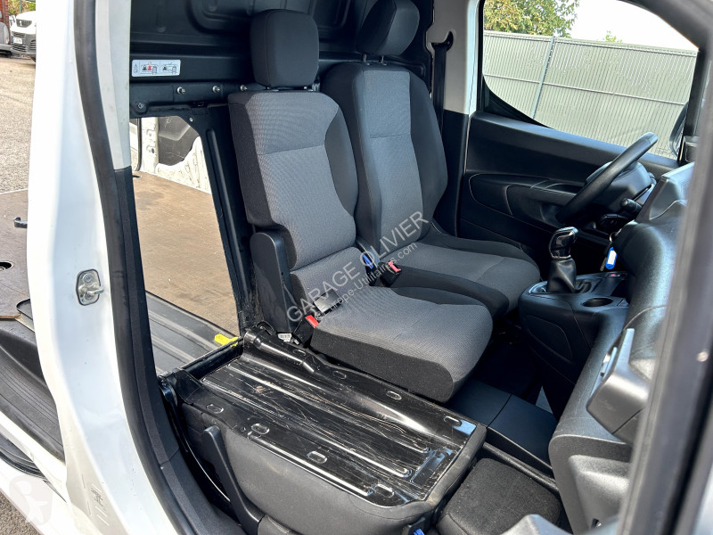 Furgoneta Peugeot Standard 1000KG Bluehdi 100...