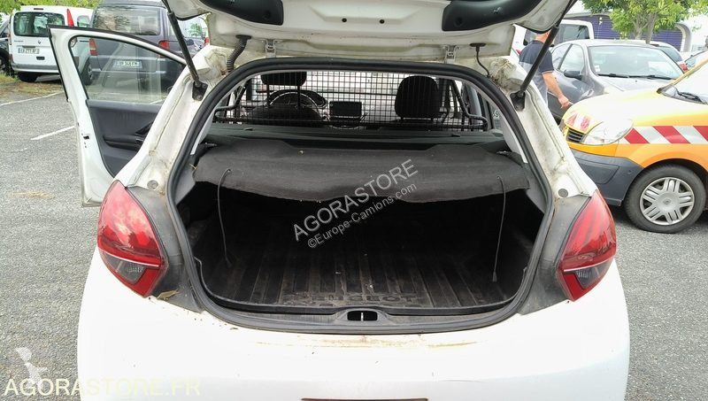 Nyttofordon Peugeot 208