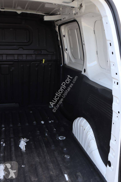 Véhicule utilitaire Peugeot