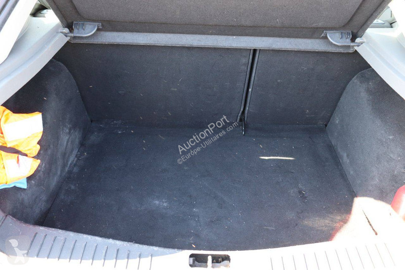 Véhicule utilitaire Ford