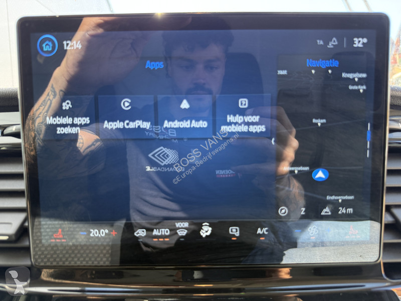 Véhicule utilitaire Ford 68kWh 184PK L4H3...