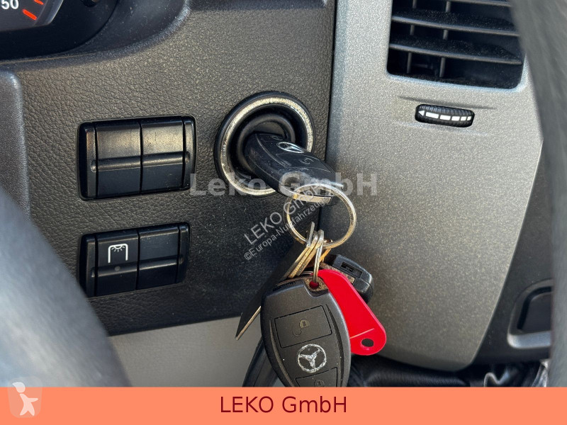 Samochód dostawczy Mercedes 313 Mit Thermoking...