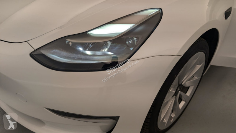 Véhicule utilitaire Tesla  MODEL 3