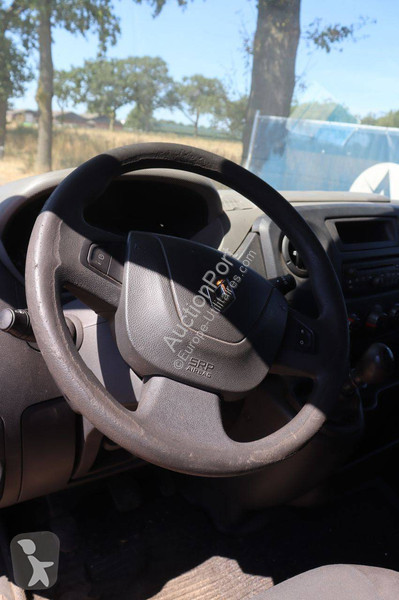 عربة نفعية Renault