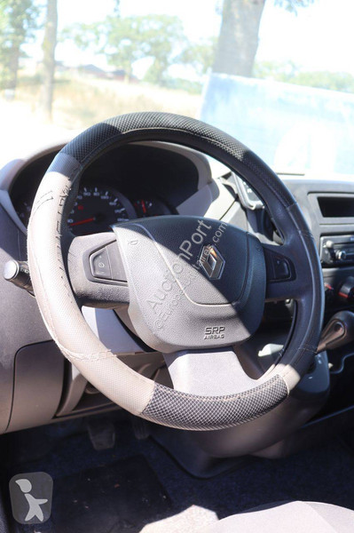 عربة نفعية Renault