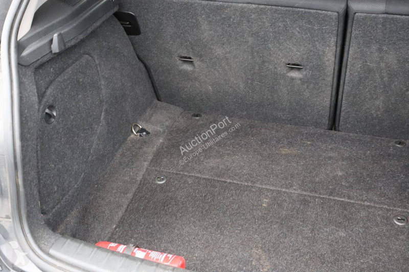 Véhicule utilitaire BMW Sportshatch 116d 1 Serie
