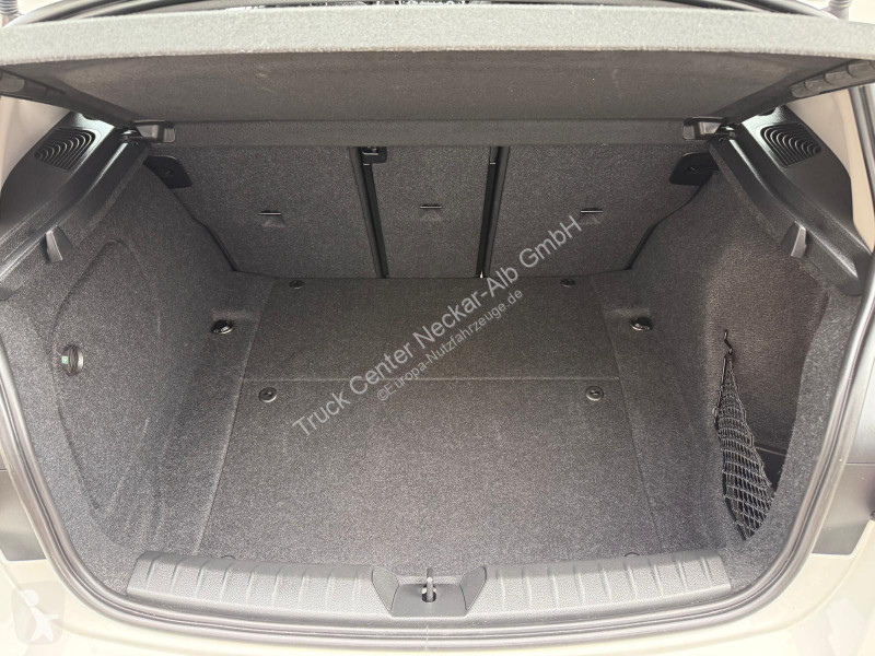 Véhicule utilitaire BMW 118i F21 Advantage 3...