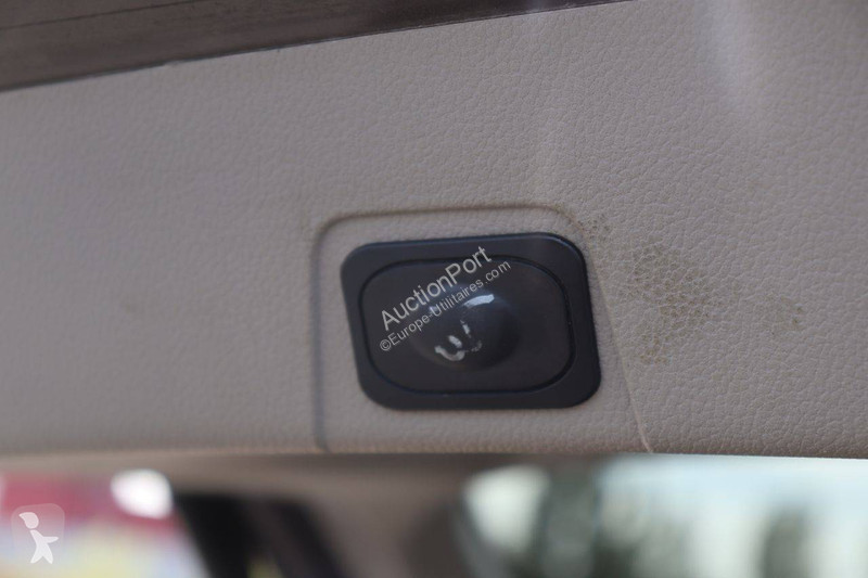Véhicule utilitaire Ford Grand