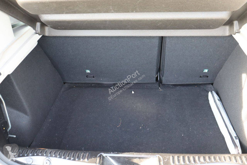 Véhicule utilitaire Dacia