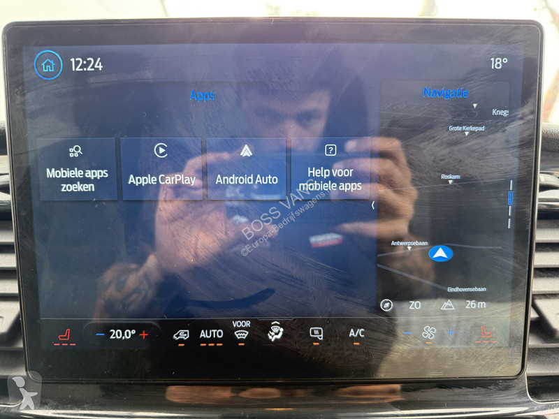 Véhicule utilitaire Ford 68kWh 184PK L3H3 317km...