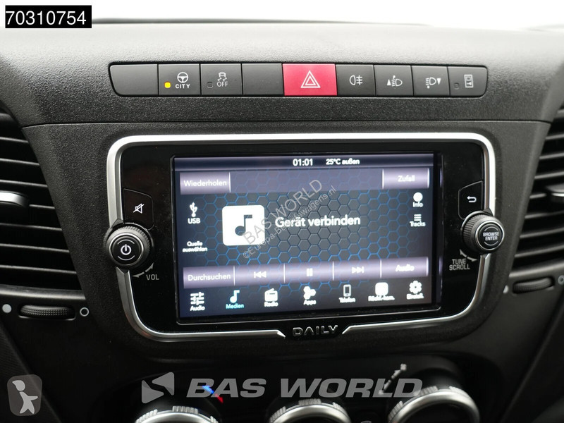 Furgoneta Iveco 35S16 Ladebordwand Automatik...