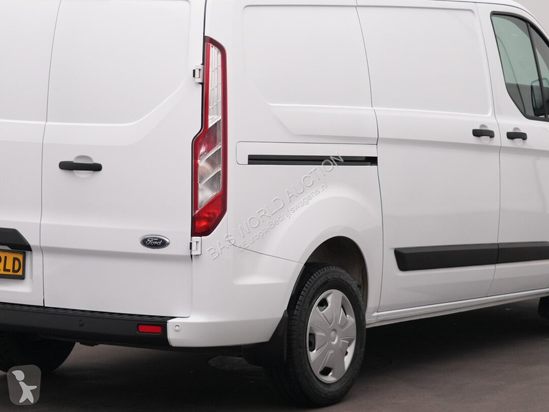 Véhicule utilitaire Ford 130PK