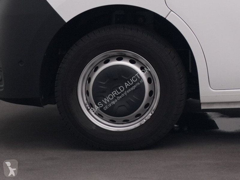 Furgoneta Renault 135PK