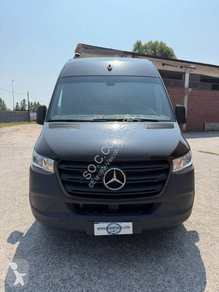 Bedrijfswagen Mercedes