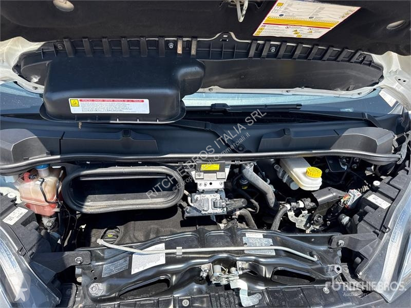 Комерційні автомобілі Opel 2.2
