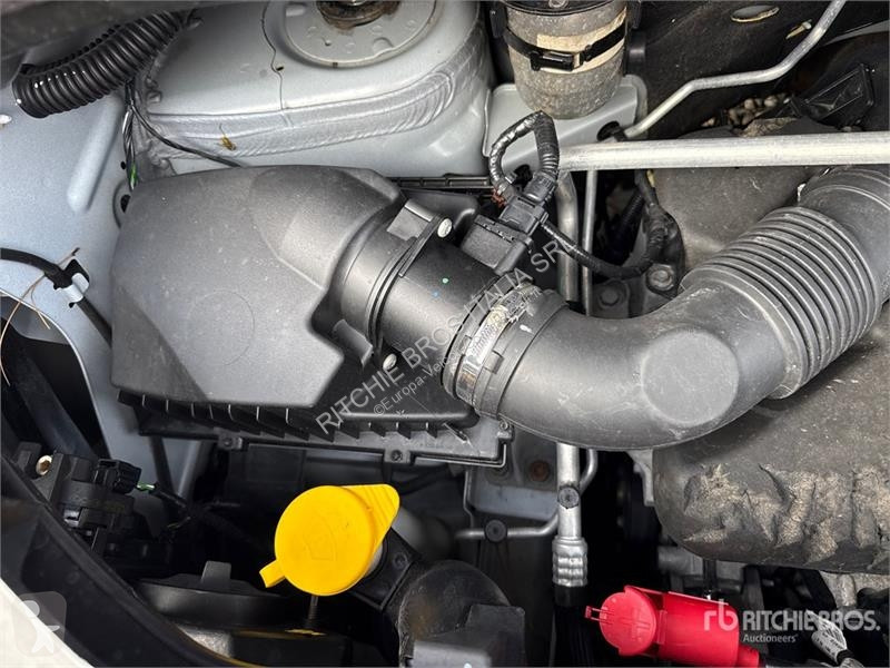 Furgoneta Renault 2.3DCI