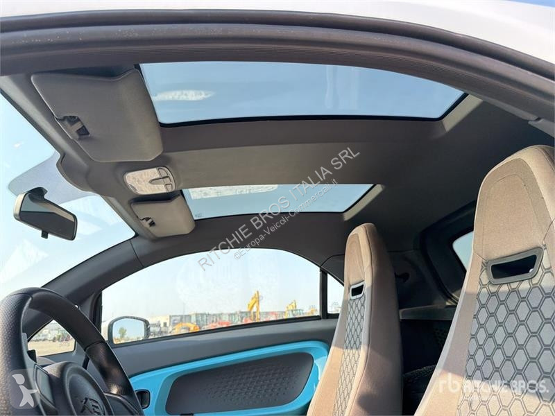 Коммерческий автомобиль  XEV Yoyo Electric...