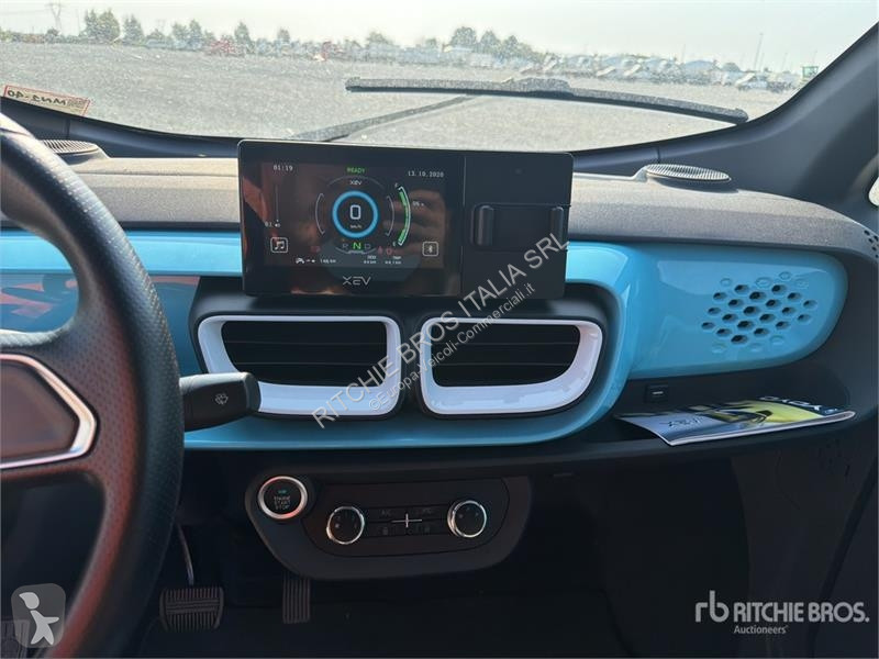 Коммерческий автомобиль  XEV Yoyo Electric...