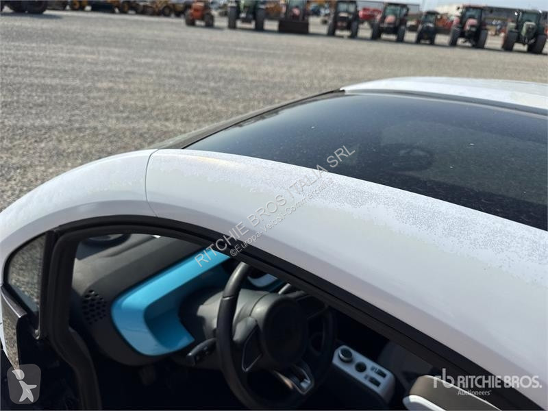 Лекотоварен автомобил  XEV Yoyo