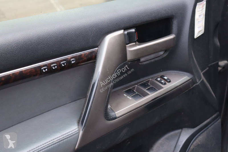 Furgoneta Toyota LANDCRUISER (200 SERIES)