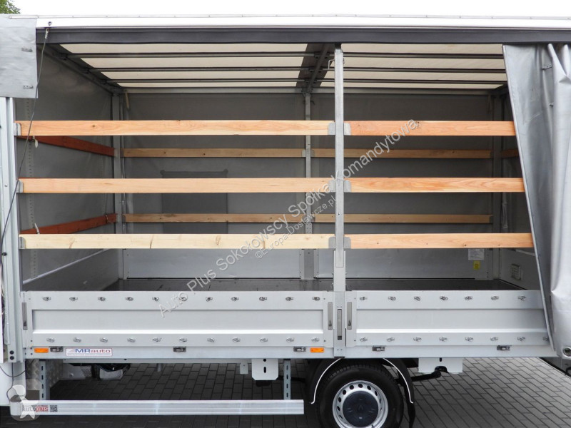 Лекотоварен автомобил Renault  MASTER