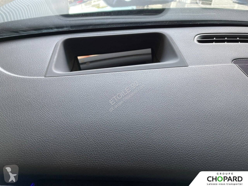 Лекотоварен автомобил Mercedes Classe A 250 e...